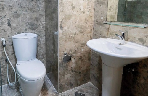 Al Quoz Apartment | Cozy apartment with AC and WiFi in enjoyable Dubai