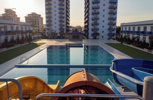 Trikomo Apartment | COZY APARTMENT WITH AMAZING SEA VIEW IN THE BUSTLING LONG BEACH