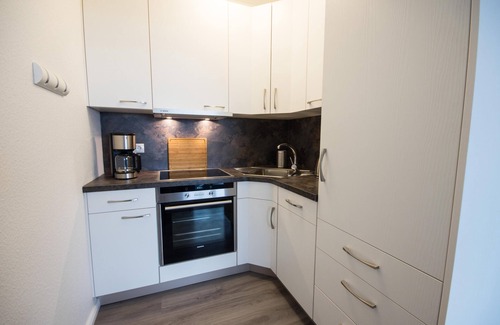 Sahlenburg Apartment | Cozy apartment with swimming pool and direct lake view