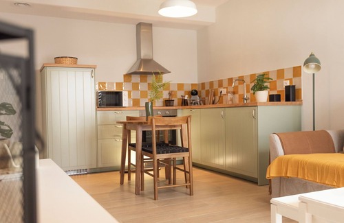 Barrio de la Vega Apartment | Cozy apartment with terrace and views in the neighborhood of Monachil