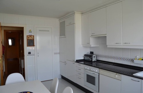 Souto Apartment | Cozy apartment with views in Sada