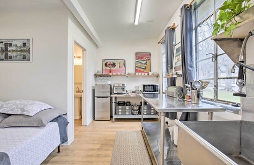 St. Elmo Improvement League Apartment | Cozy 'Artist's Cottage' 3 Mi to Lookout Mtn!