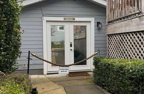 Ashland Apartment | Cozy Ashland Studio: King Bed, 1 mile from Plaza!