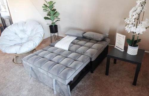 West Orange Apartment | Cozy Attic Studio for 2 5min to NYC Train Station