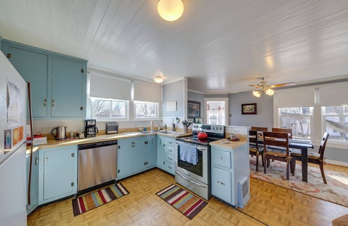 Augusta House | Cozy Augusta Home w/Porch: Walk to Katy Trail!
