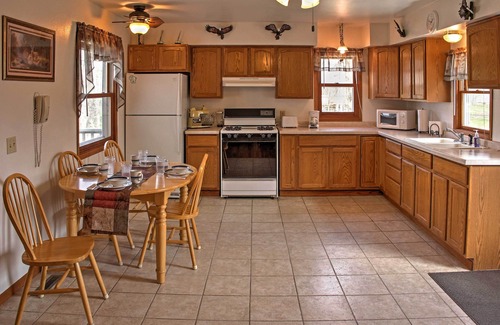 Balsam Lake Cabin | Cozy Balsam Lake Home: Deck, Private Dock + Kayaks
