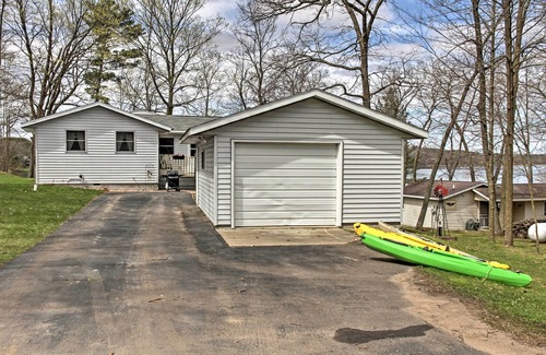 Balsam Lake Cottage | Cozy Balsam Lake Home: Deck, Private Dock + Kayaks