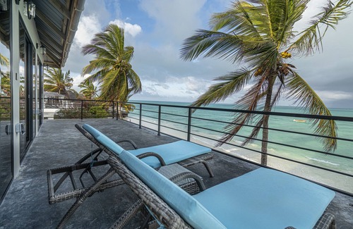 Jambiani Villa | Cozy Beachfront Villa