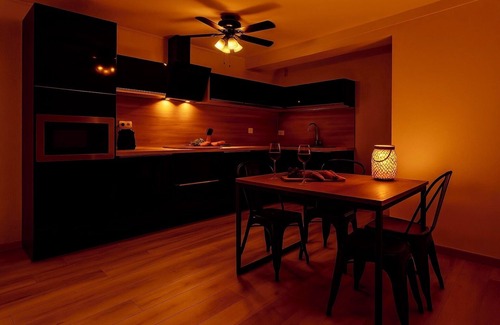 La Jetee Apartment | Cozy Beachside Stay – A/C, Wi-Fi, Comfort & Calm