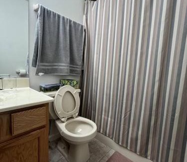 Monroe House | Cozy Beautiful Pondside Luxurious Retreat
