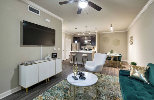 Durham Apartment | Cozy, beautifully decorated apartment!