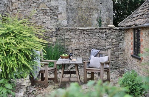 Beverston House | Cozy Beverston Castle Cottage:1 Bed/1 Bath Retreat