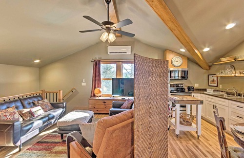 Black Mountain Apartment | Cozy Black Mountain Escape: Walk to Golf & Lake!