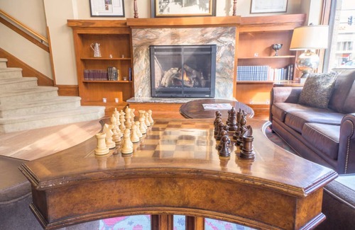 Astoria House | Cozy Boutique Room w/Heated Bathroom Floor in Historic Downtown
