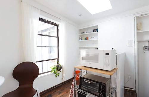 SoHo Apartment | Cozy bright studio apartment - Soho/Village 30+ Days Only