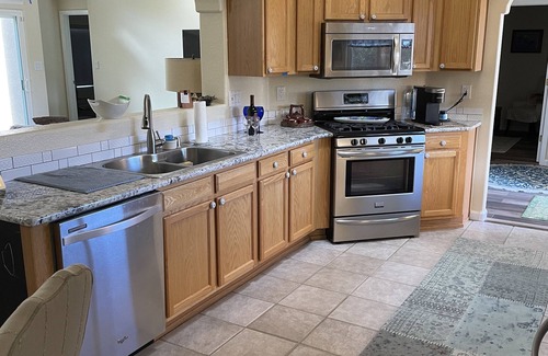 Placitas House | Cozy Bungalow -Historic Village Placitas, NM, 19 mi - 25 min to Balloon Festival
