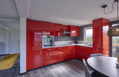 Kaatsheuvel House | Cozy bungalow with spa close to the Efteling