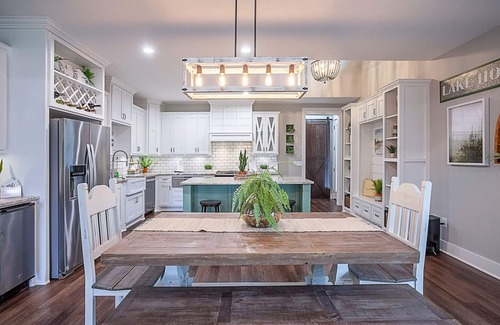 Brookeland House | Cozy bunk house minutes from boat ramp