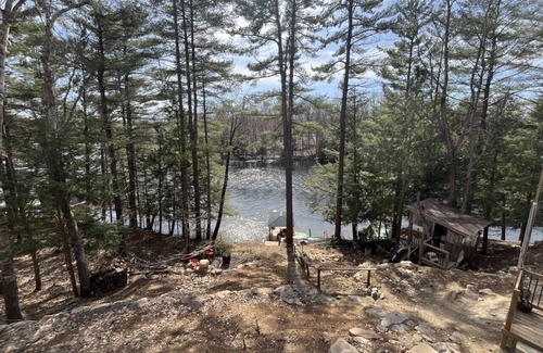 Port Carling Cottage | Cozy By The Riverside