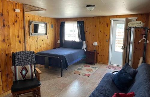 South Fork House | Cozy cabin #6 at Aspen Ridge Cabins