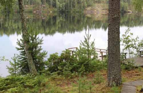 Raseborg Ski Chalet | Cozy Cabin by the Lake