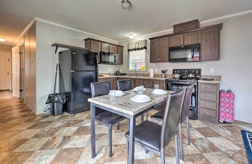 Cassopolis Cabin | Cozy Cabin: Community Pool & Lakefront Beach!