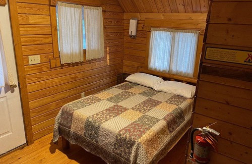 Argillite Cabin | Cozy cabin hideaway with patio #1