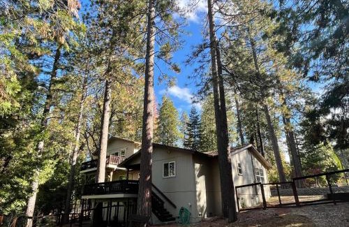 Glencoe House | Cozy Cabin in Arnold !