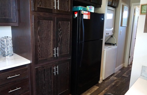 Maple Hill Cabin | Cozy Cabin in beautiful Maple Hill with WiFi, Hot Tub and AC