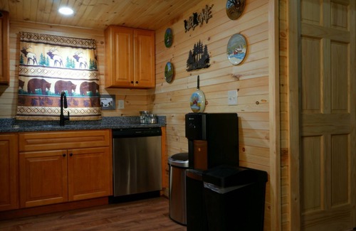 Rooseveltown Cabin | Cozy cabin located in Brasher Falls, NY. Pet friendly!