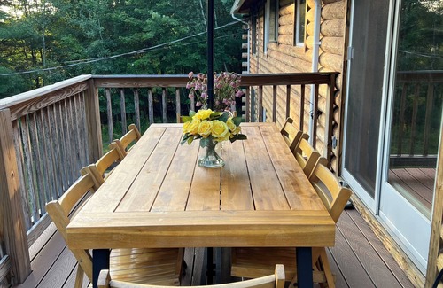 East Jewett Cabin | Cozy Cabin near Hunter Mountain w/Sunroom and Gameroom