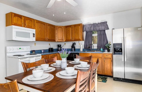 Mount Jackson House | Cozy Cabin on Cottonwood--5 min to Bryce Resort