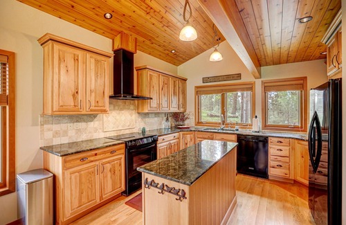 New Meadows Cabin | Cozy cabin on the GOLF course in New Meadows Idaho~in the heart of recreation
