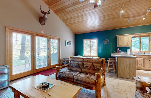 Mercer House | Cozy Cabin on the Turtle Flambeau Flowage, great for all seasons!