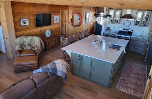 Kremmling Cabin | Cozy cabin that sit's on 100 acres right outside of Kremmling Co