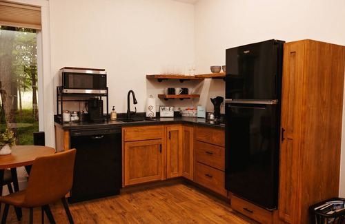 Ellsinore Cabin | Cozy cabin with hot tub just 15 minutes from the beautiful Current River.