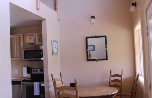 Philipsburg House | Cozy Cabin with mountain views close to rock creek!