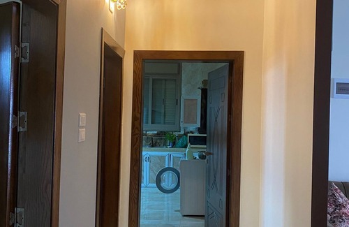 Wadi Musa Apartment | Cozy & Calm! Family-friendly haven away from the chaos.