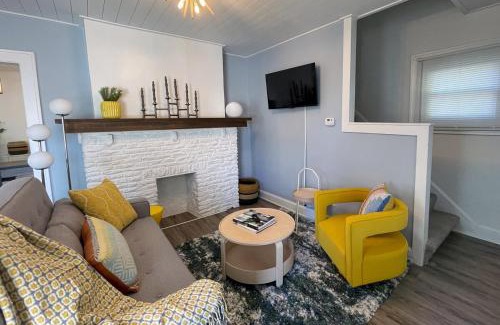 West Columbus House | Cozy Campbell Bungalow