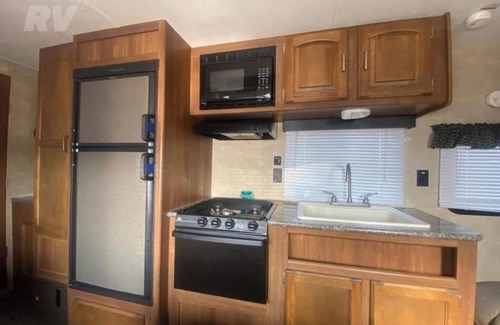Pulaski House | Cozy Camper near the DESIRED Sportsman's Pool!