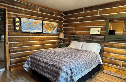 Tridell Cabin | Cozy Canyon Cabin