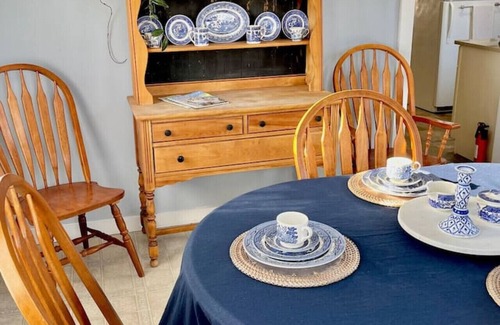 Eastport House | Cozy Capen Cottage— easy access to downtown Eastport