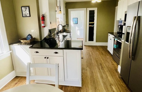 Pueblo House | Cozy Casa - Downtown by Beautiful Park & Riverwalk