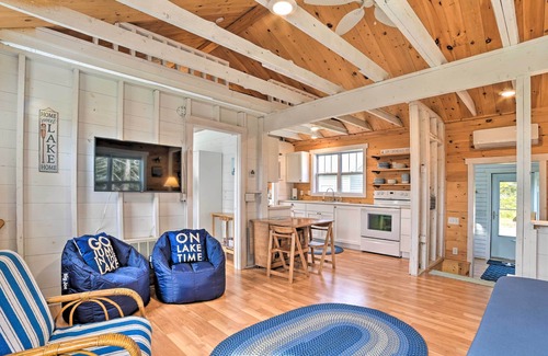 Cedarville Cottage | Cozy Cedarville Cottage - Walk to Lake Huron!