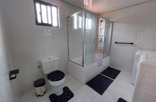 Georgetown Apartment | Cozy & Central 2 Bedroom Apt