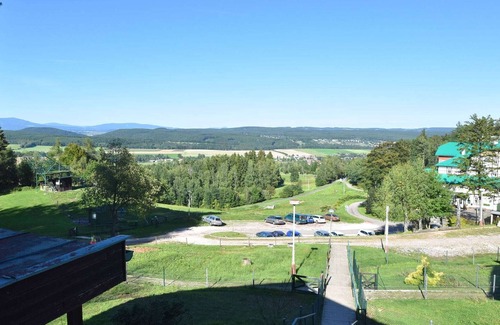 Dolni Brusnice House | Cozy Chalet in Dolní Brusnice with shared Swimming Pool