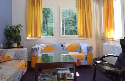 Dolni Brusnice House | Cozy Chalet in Dolní Brusnice with shared Swimming Pool