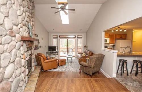 Bellaire Ski Chalet | Cozy Chalet - Shanty Creek, Bellaire
