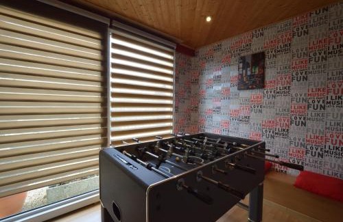 Bernister Ski Chalet | Cozy Chalet with Pond, Malmedy