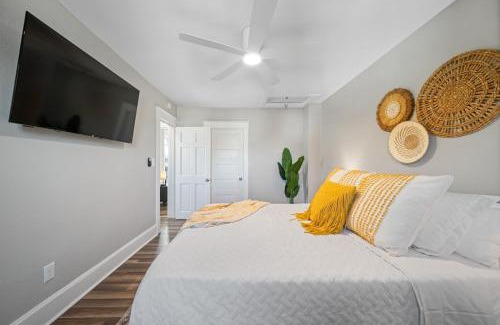 East Moline Apartment | Cozy Charm - Peace & Comfort